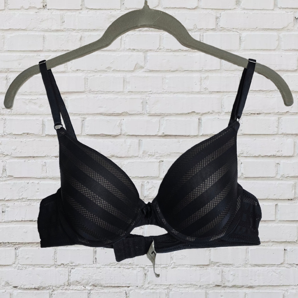 M Elegant Black Striped Bra
